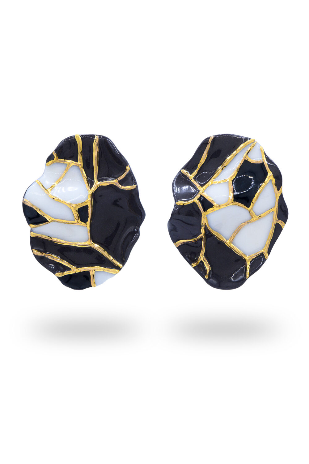 Kintsugi - 金継ぎ Monochrome X Kintsugi - dianacojocaru.art